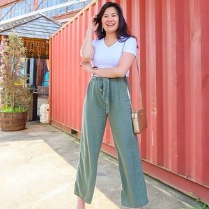Green linen pants